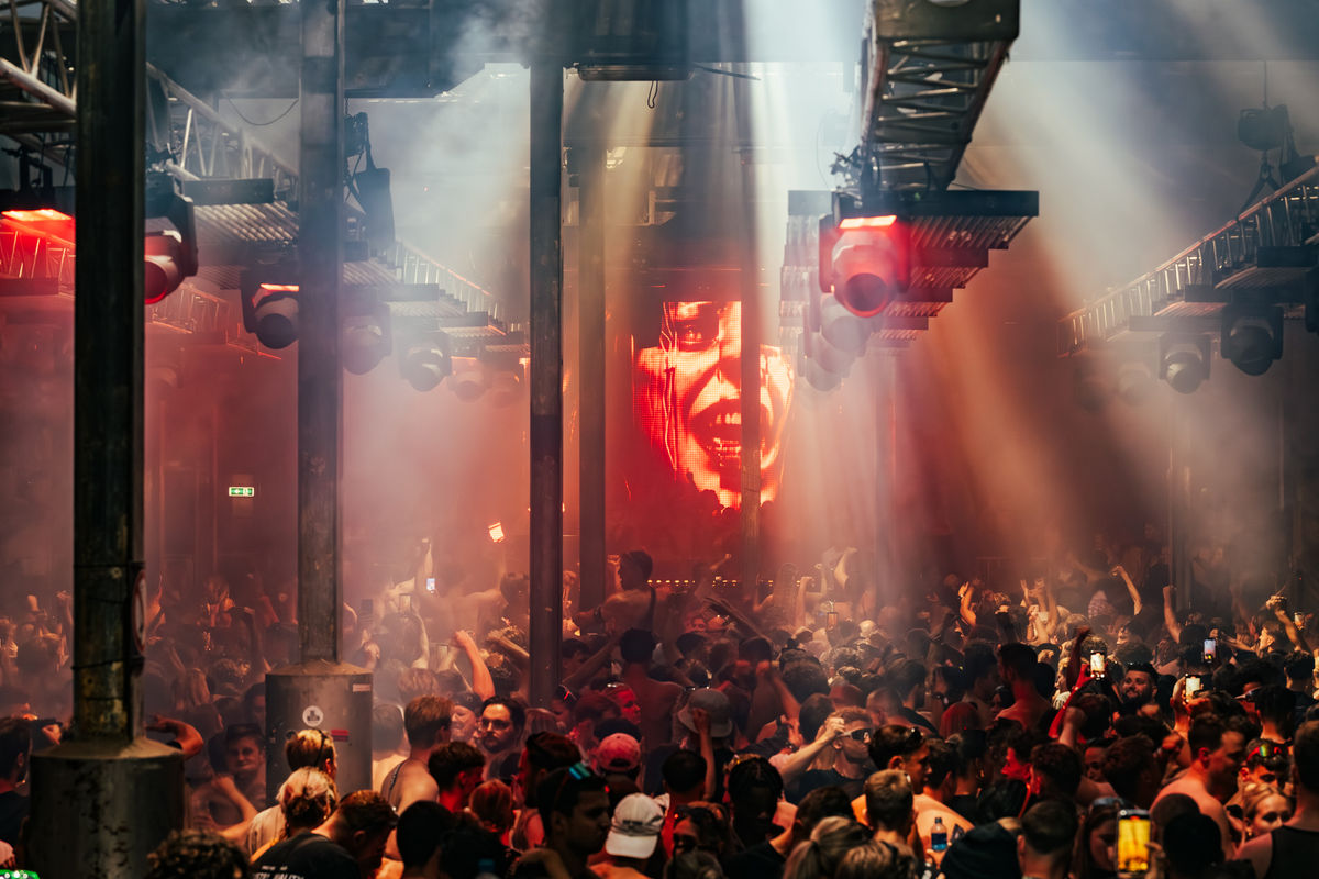 Loading... just a sec